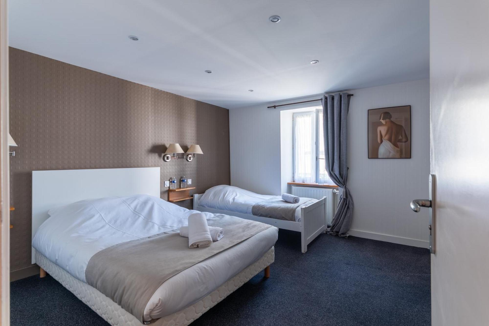Hotel Ty Ru 贝隆河畔日克 外观 照片